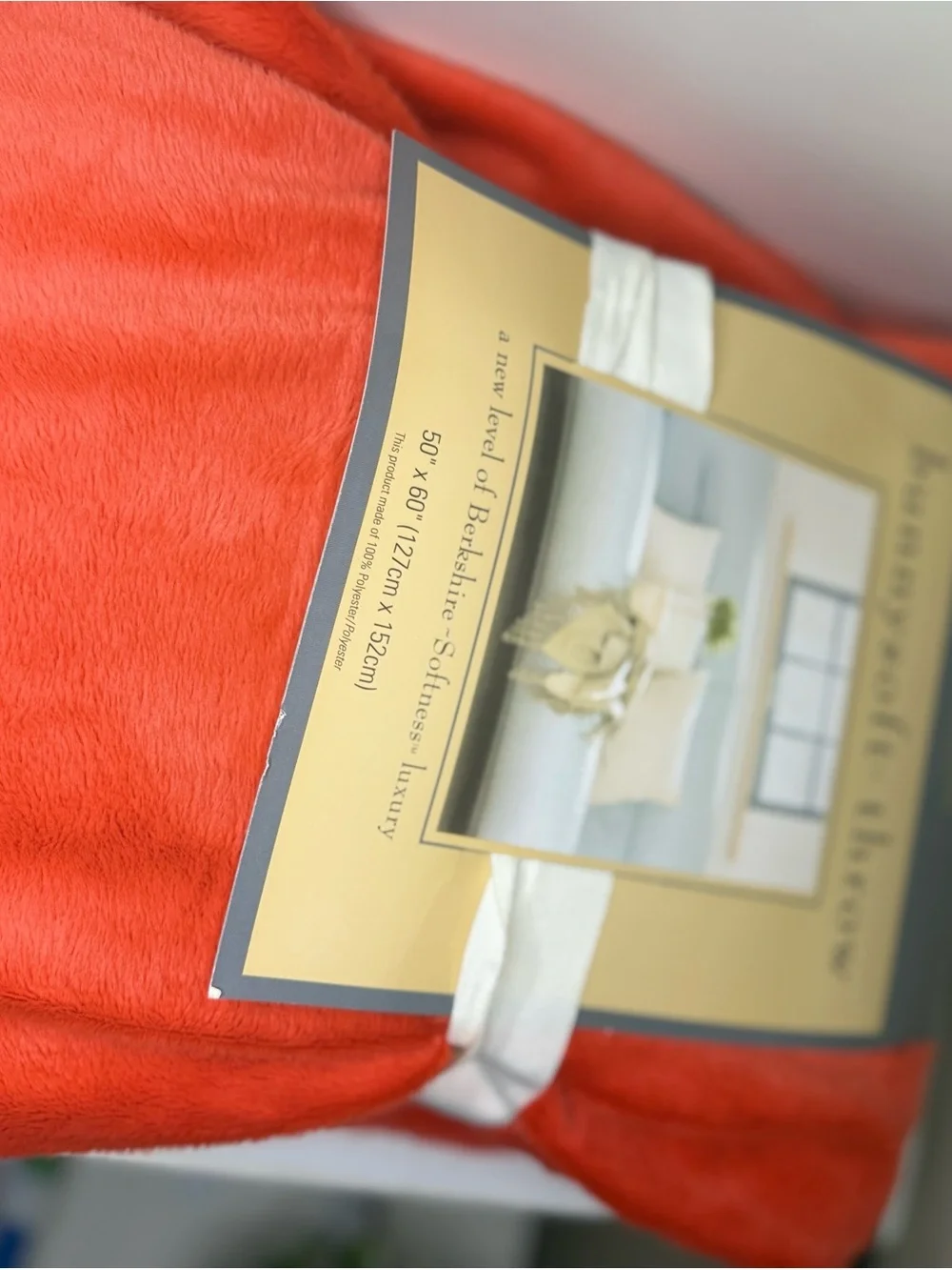 Red Plush Throw Blanket - Soft Cozy Home Bedding